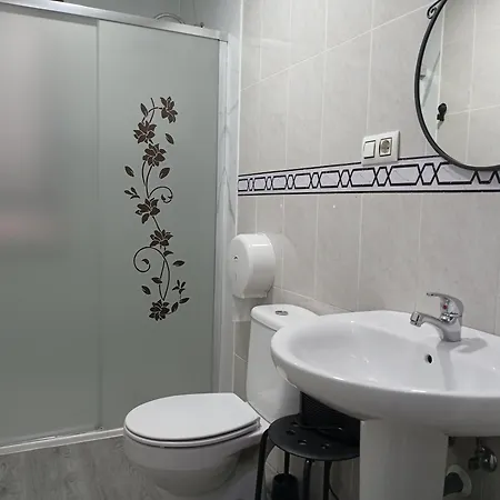 Hospedaje Don Pelayo Gijón Room photo