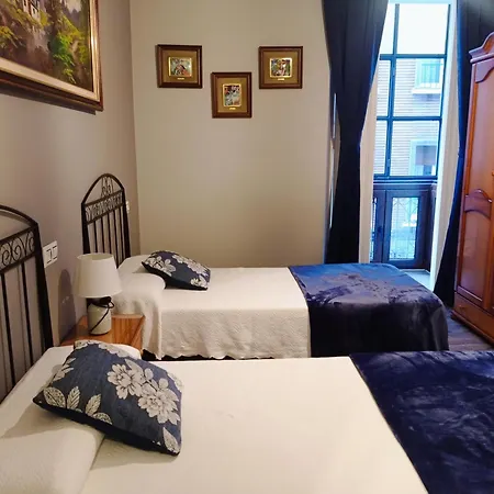 Hospedaje Don Pelayo Gijón Room photo